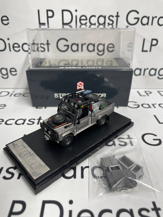 STREET WARRIOR Land Rover Defender Tomb Raider 1:64 Diecast Ghost Player