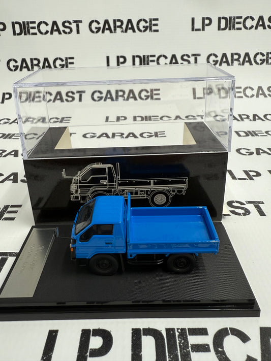 MASTER Toyota Dyna Blue Pick Up Truck 1:64 Diecast
