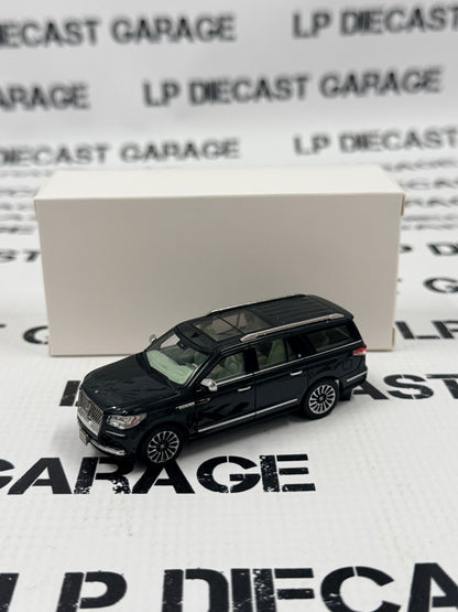 MODEL TRUCK 2024 Lincoln Navigator Dark Green SUV 1:64 Diecast