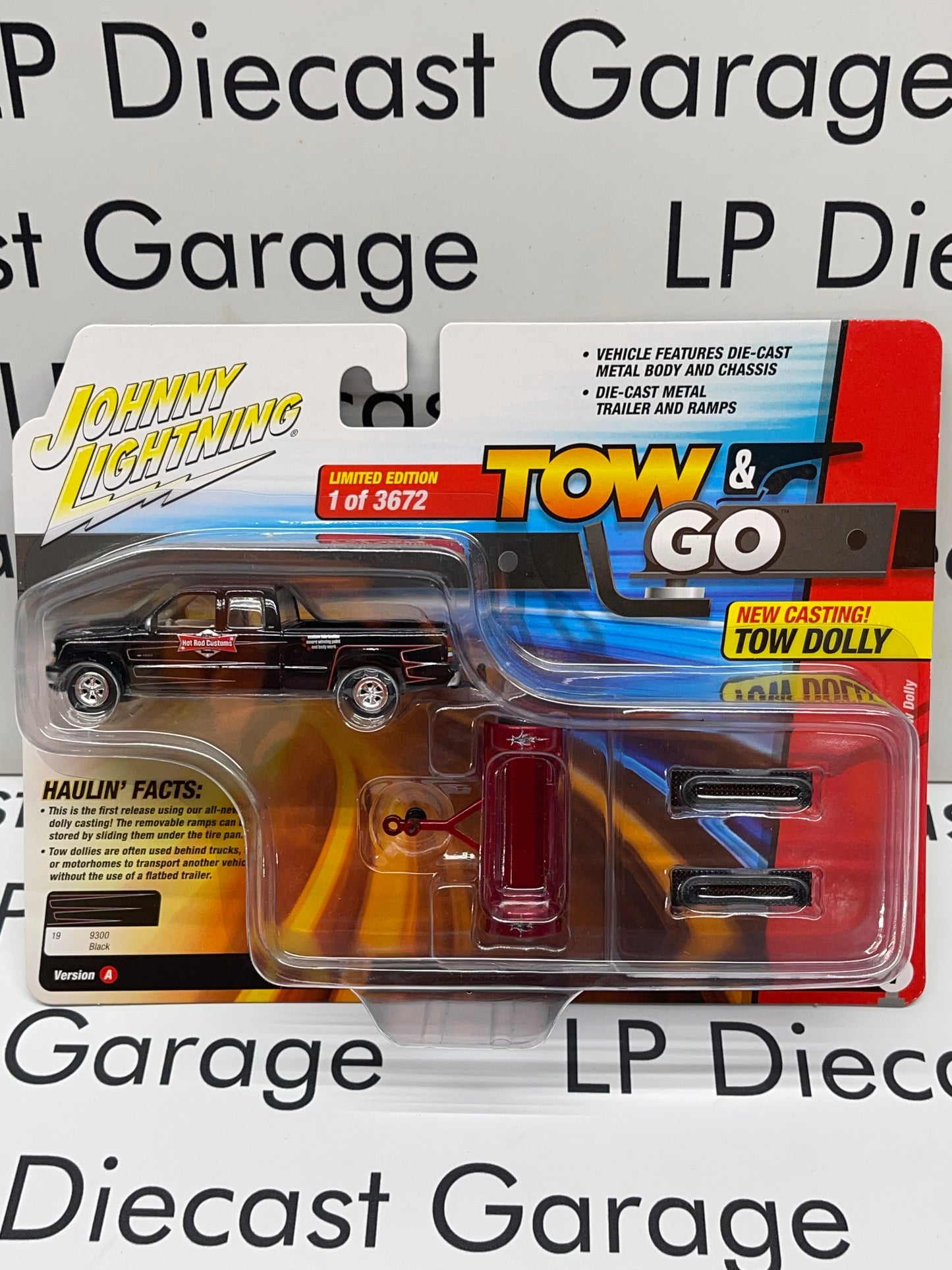 JOHNNY LIGHTNING 2002 Chevy Silverado w/ Tow Dolly Black 1:64 Diecast Tow & Go