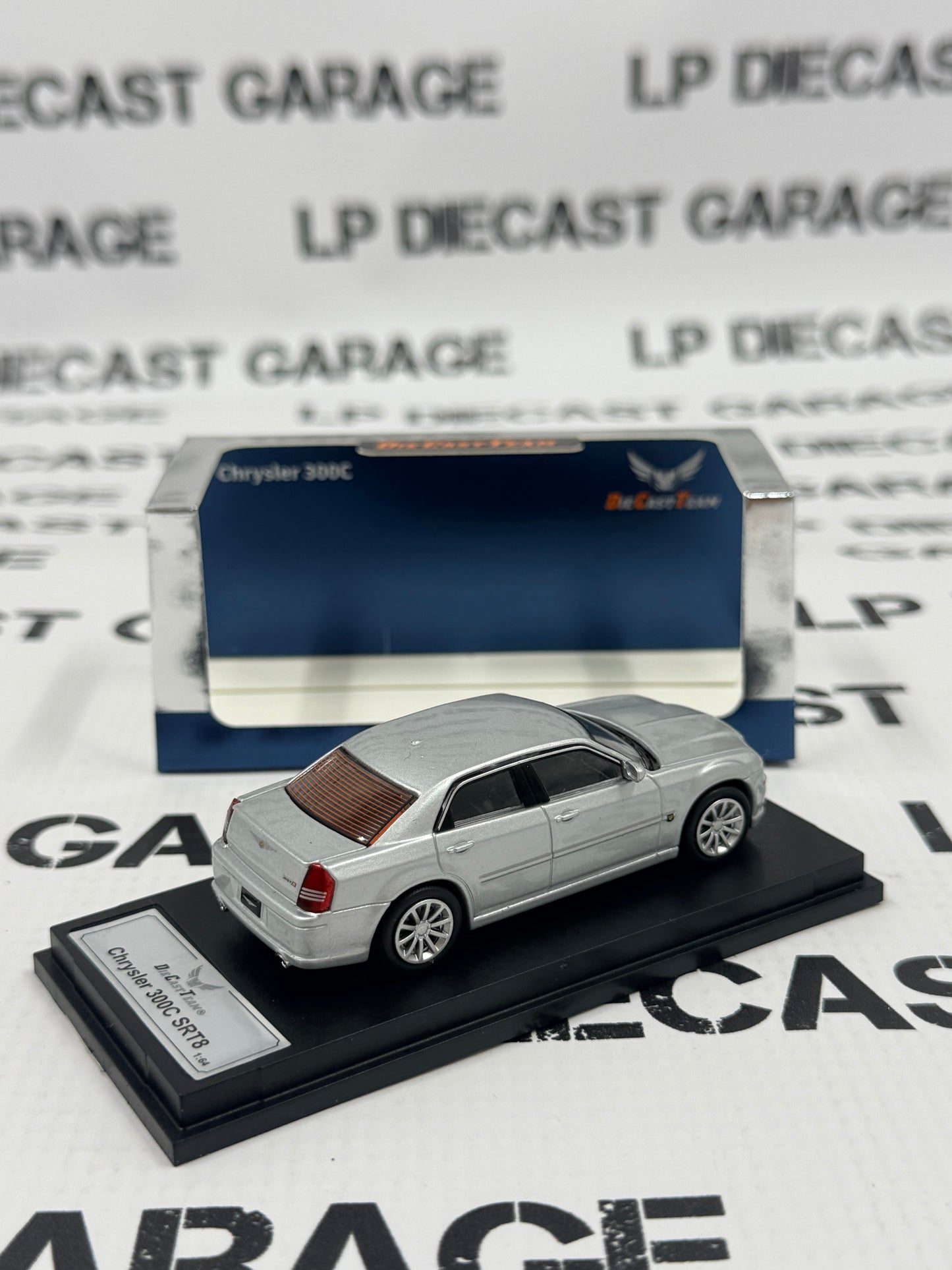 GCD DCT 2013 Chrysler 300C SRT8 Silver 1:64 Diecast Model