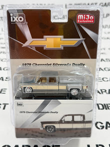 RAW CHASE IXO Models 1979 Chevrolet Silverado Dually Brown Tan 1:64 Diecast MiJo