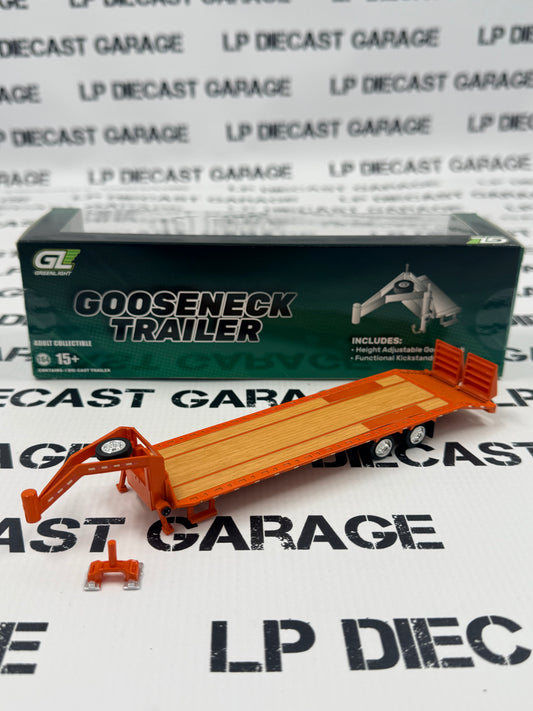 GREENLIGHT Orange Gooseneck Deckover Trailer Includes Hitch 1:64 Diecast