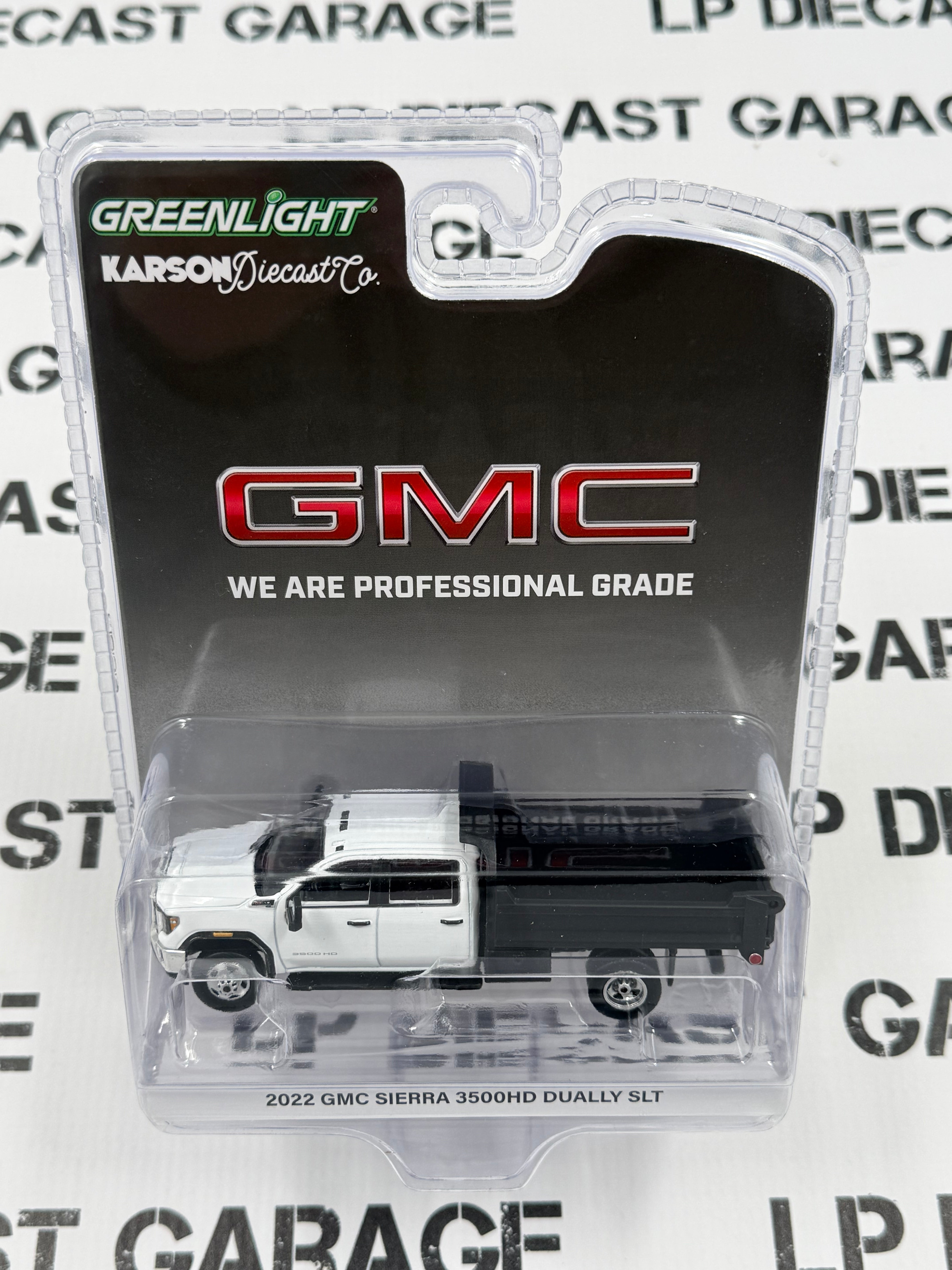 GREENLIGHT 2022 GMC Sierra 3500HD Dump Truck White 1:64 Diecast