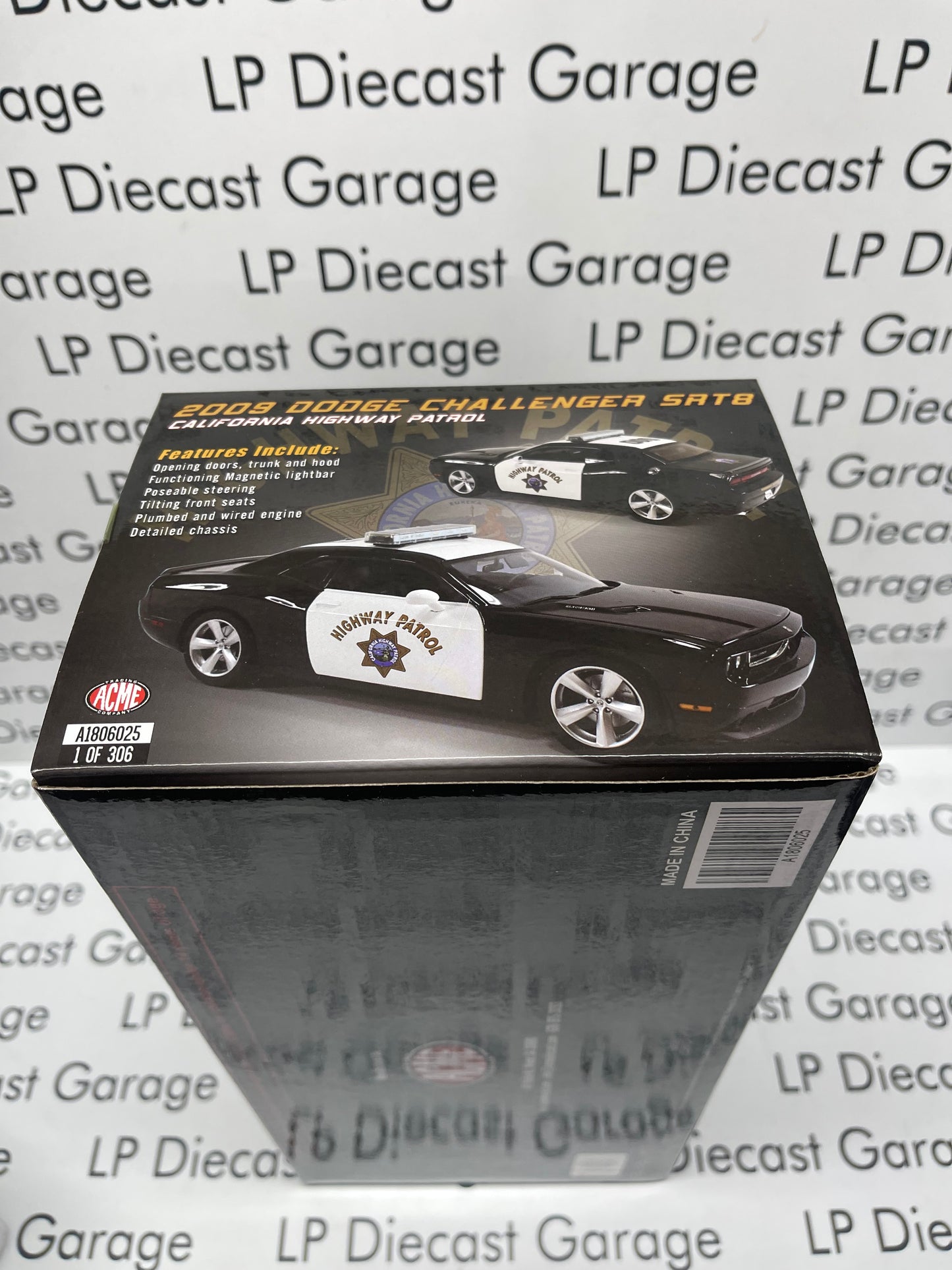 ACME 2009 Dodge Challenger SRT8 California Highway Patrol Police Car A1806025 1:18 Diecast