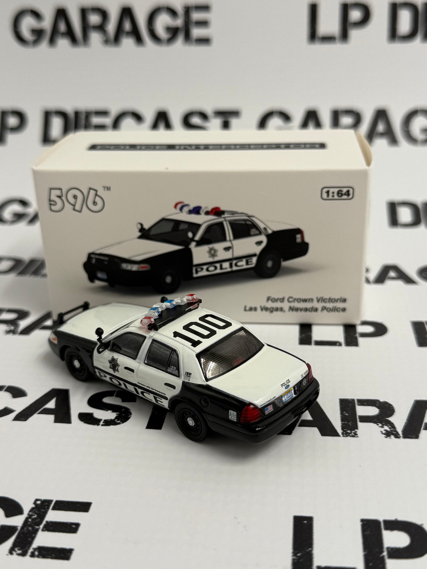 596 Model Ford Crown Victoria Las Vegas Nevada Police 1:64 Diecast