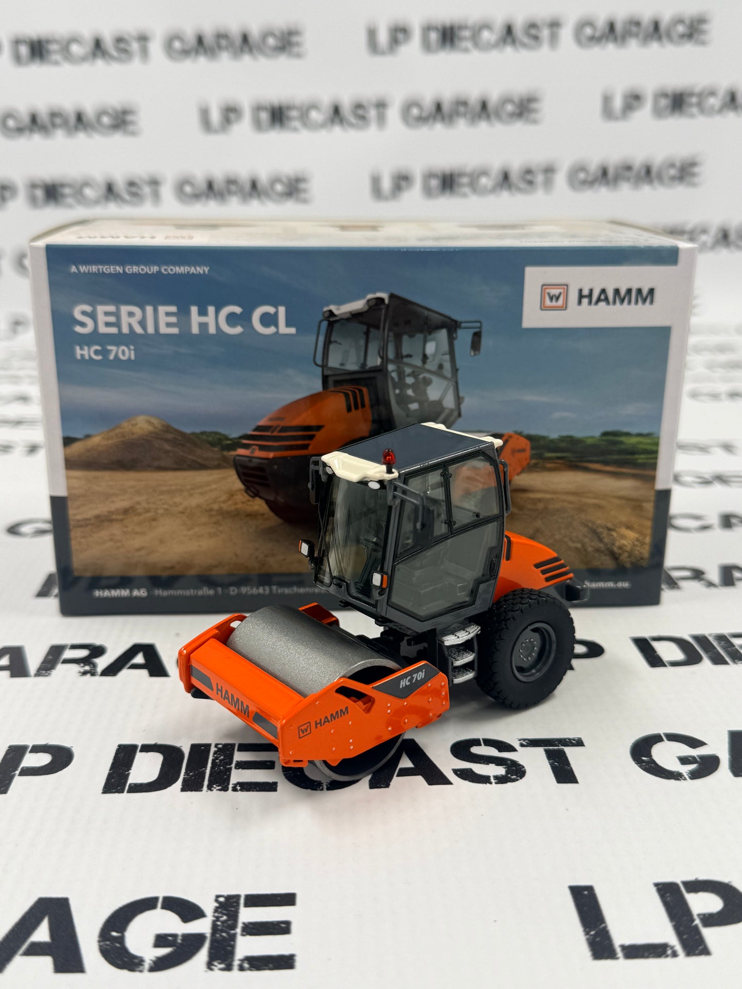 NZG Models Hamm Serie HC CL HC70i Cab Roller 1:50 Diecast