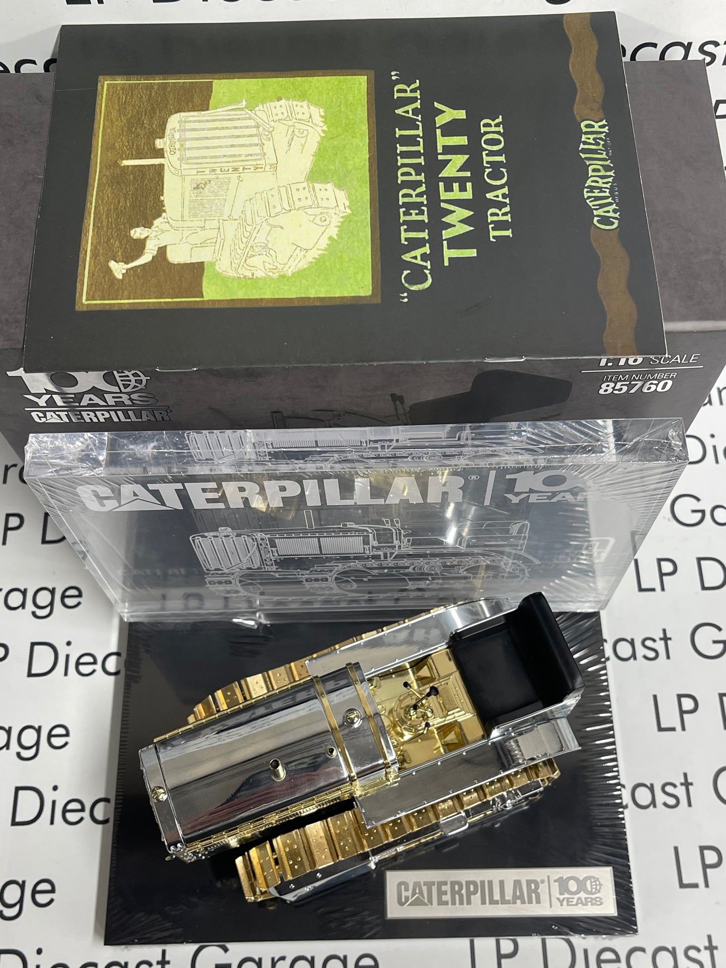 DIECAST MASTERS CAT Twenty Crawler Tractor 100th Chrome/Gold 1:16 Diecast