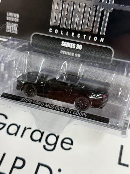 GREENLIGHT 2024 Ford Mustang GT Coupe 1:64 Diecast Black Bandit