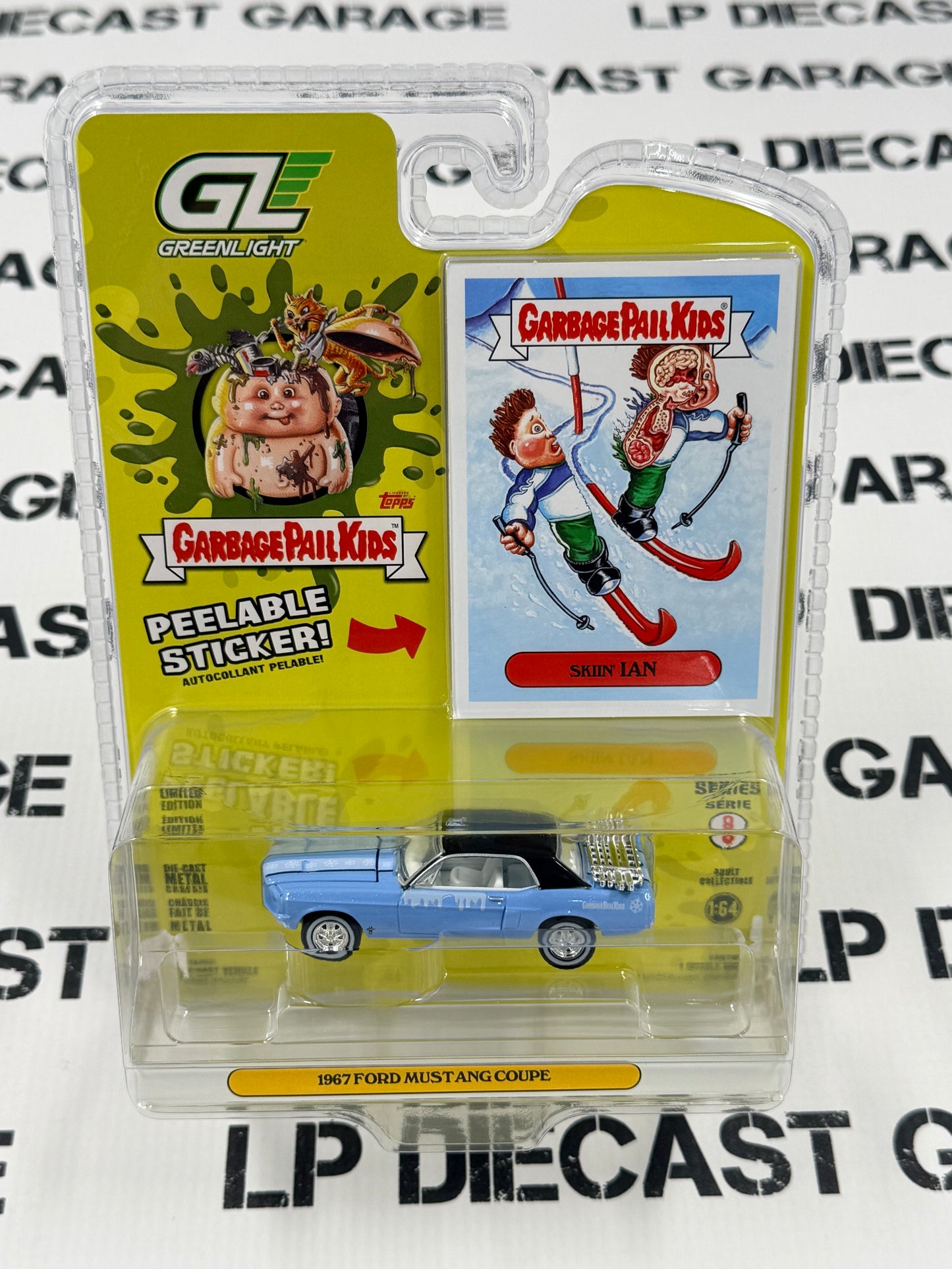 GREENLIGHT 1967 Ford Mustang Skiin Ian 1:64 Diecast Garbage Pail Kids