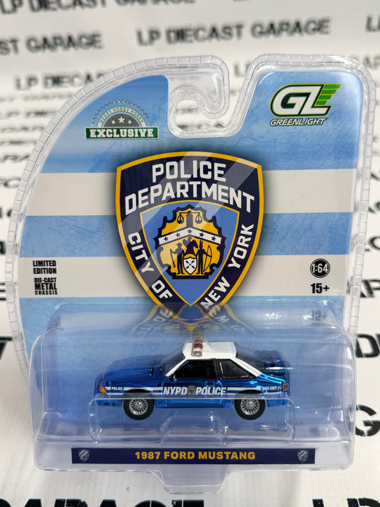 CHROME CHASE GREENLIGHT 1987 Ford Mustang GT NYPD Police Car 1:64 Diecast Hobby Exclusive