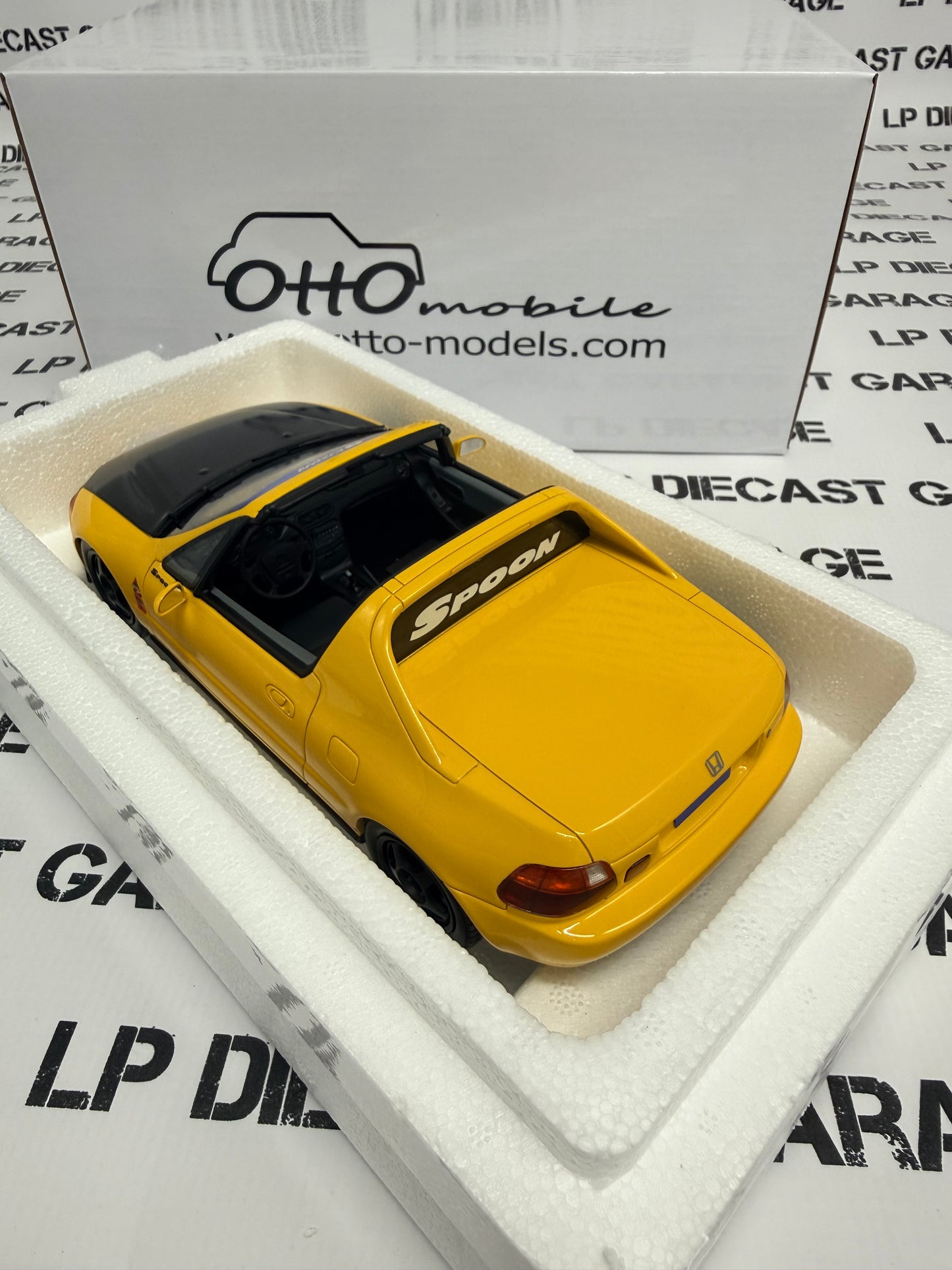 OTTO MOBILE Honda Del Sol Spoon Yellow 1:18 Scale Resin Model OT1154