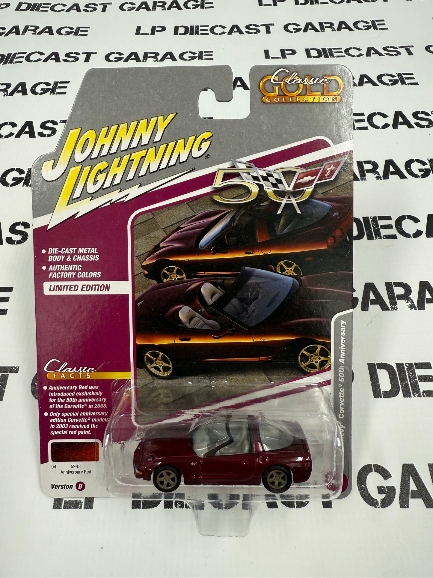 JOHNNY LIGHTNING 2003 Chevrolet Corvette Dark Red 50th 1:64 Diecast Classic Gold