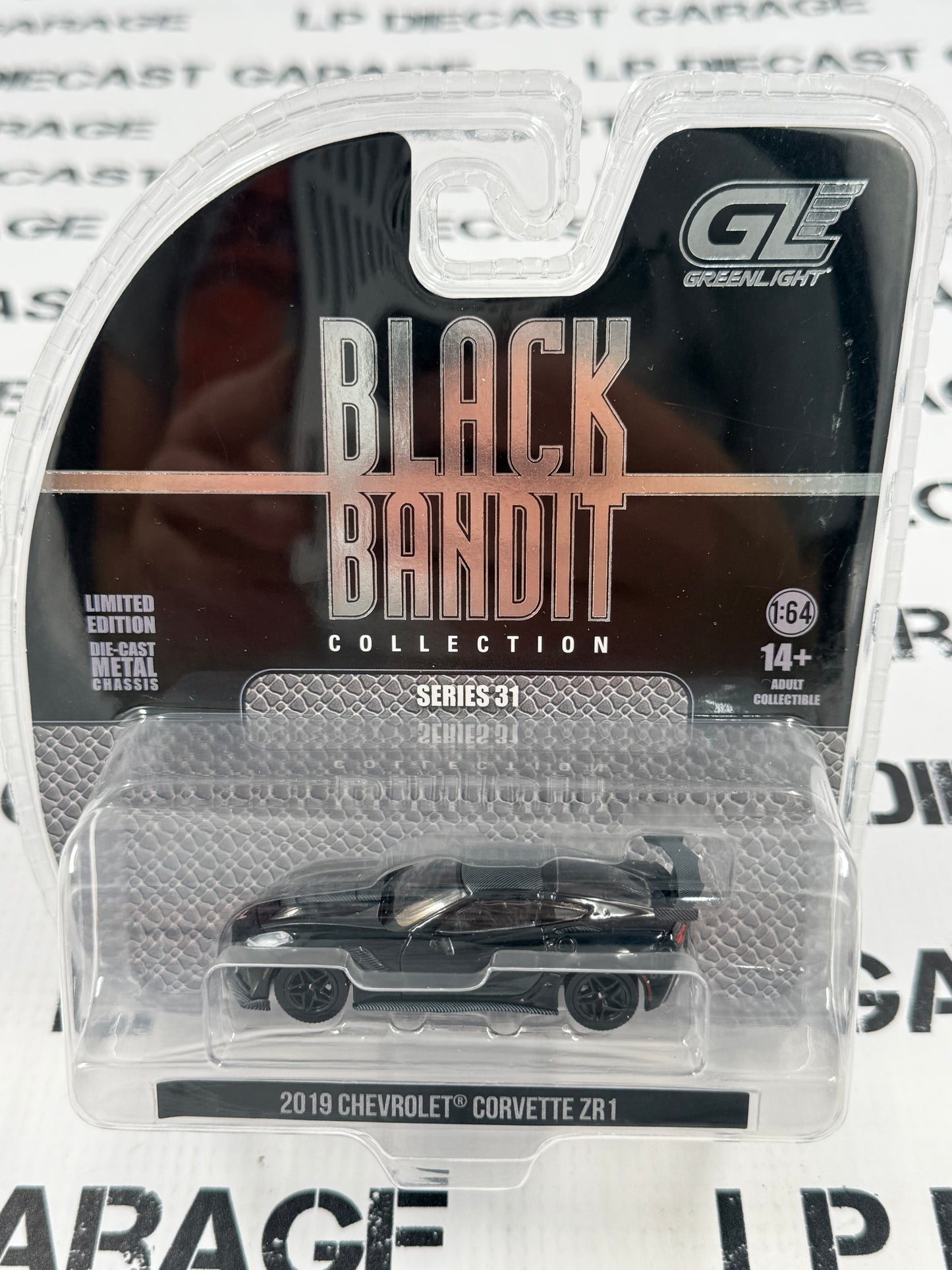 GREENLIGHT 2019 Chevrolet Corvette ZR1 1:64 Diecast Black Bandit