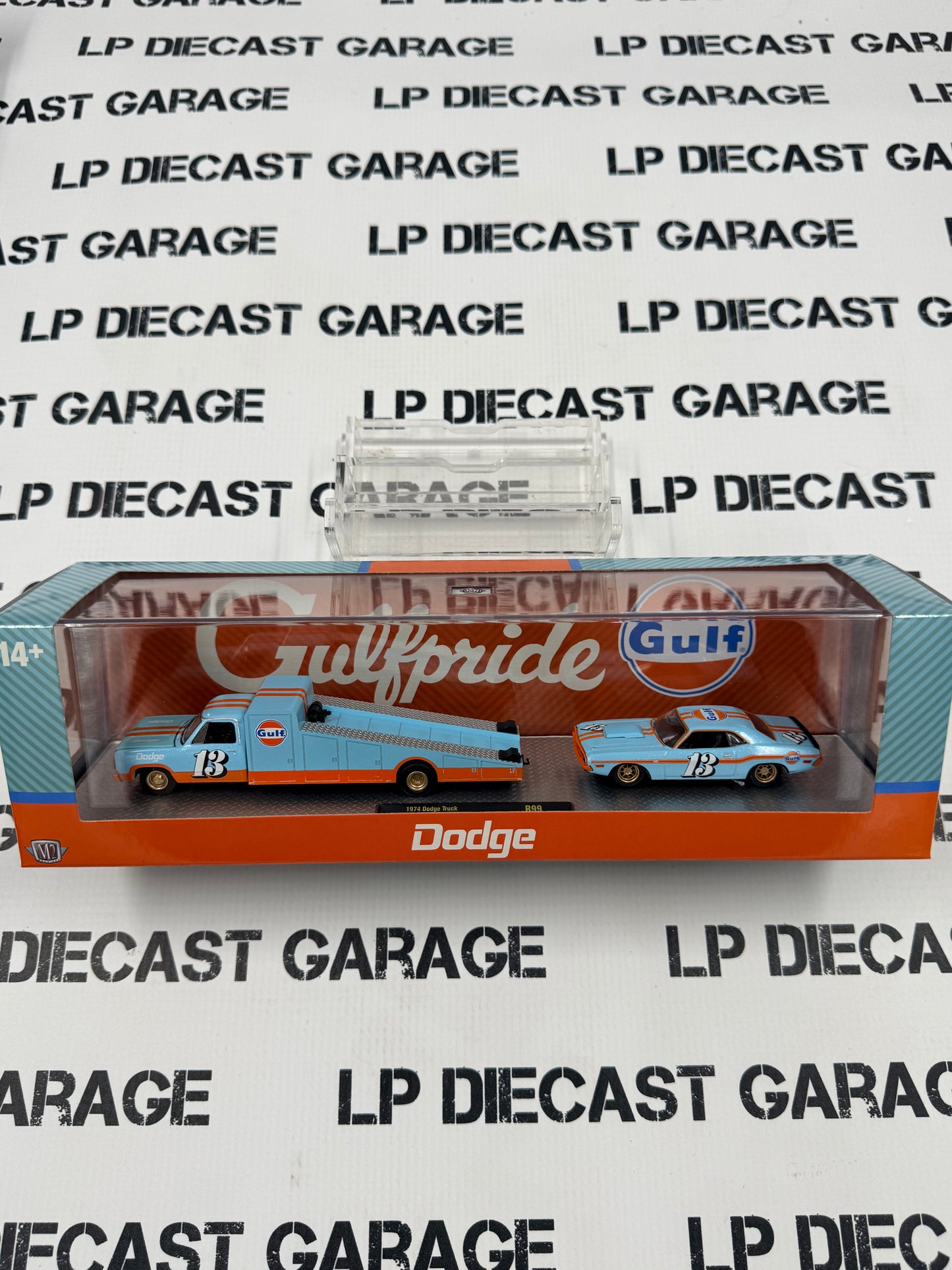 M2 Haulers 1974 Dodge Ramp Truck & 1970 Challenger Gulf 1:64 Diecast