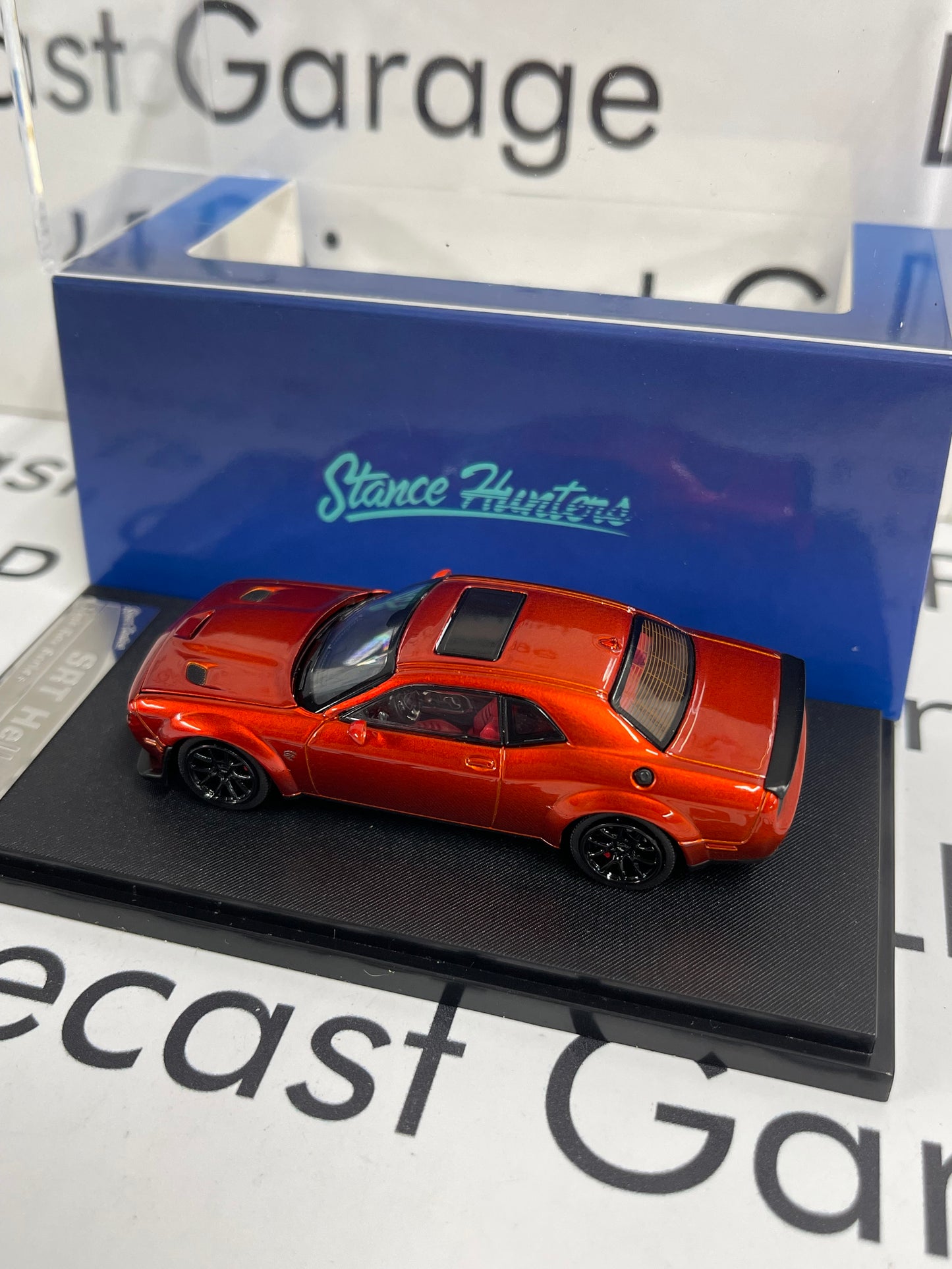 STANCE HUNTERS 2023 Dodge Challenger SRT Hellcat Sinnamon Stick 1:64 Diecast