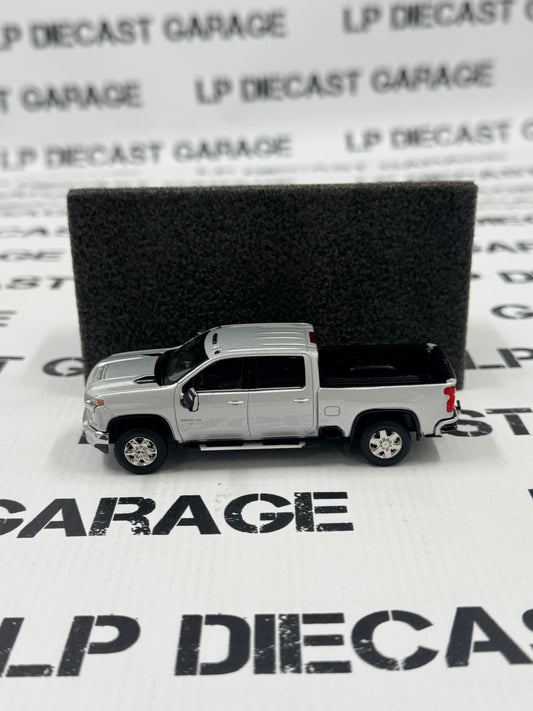 MODEL TRUCK 2023 Chevrolet Silverado 2500HD Silver 1:64 Diecast