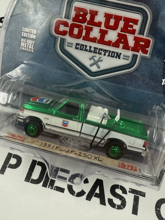 GREEN CHASE GREENLIGHT 1991 Ford F-250 XL Chevron 1:64 Diecast Blue Collar