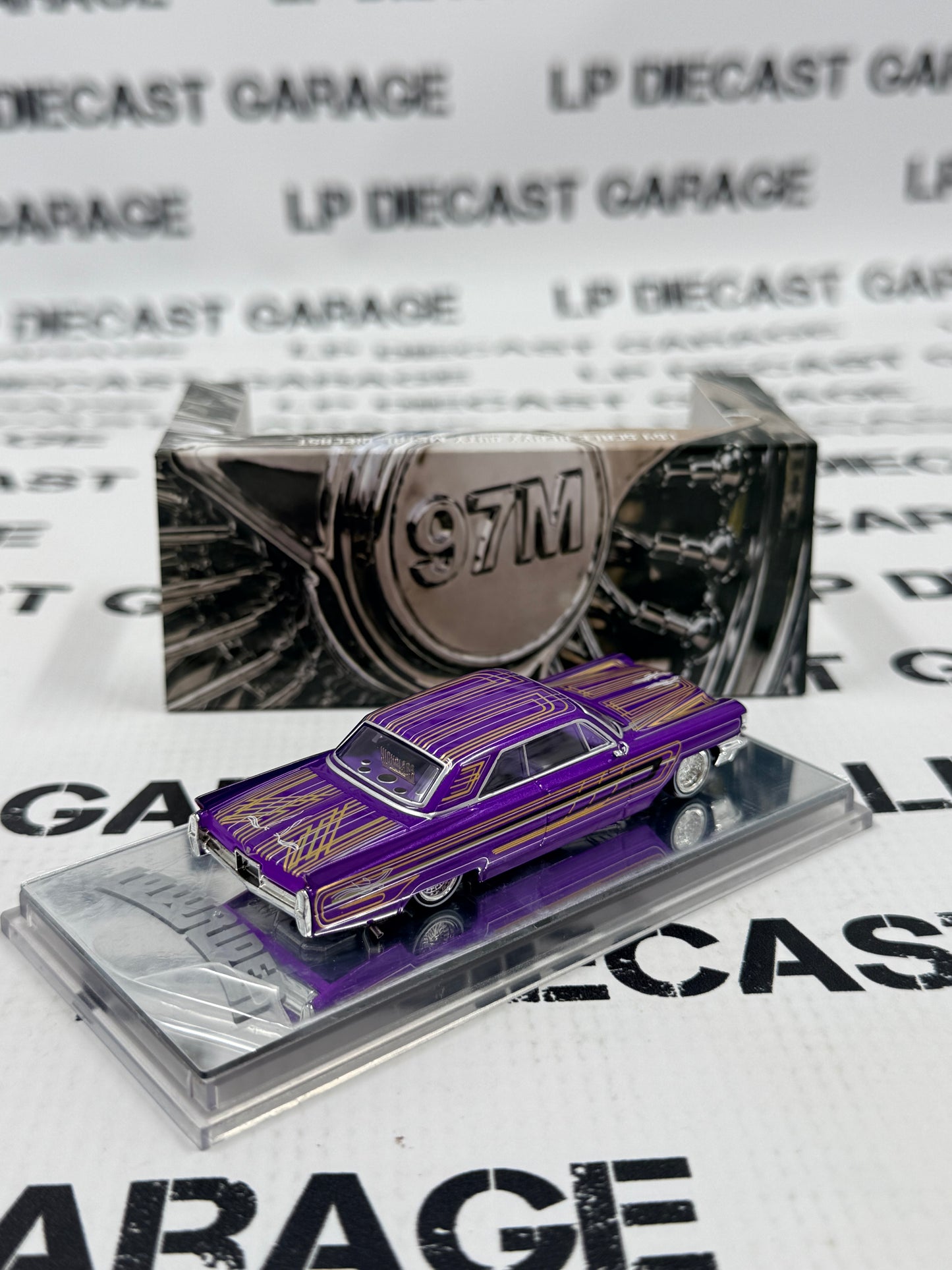 97M Custom Lowriders 1964 Cadillac Coupe Deville Purple 1:64 Diecast Adjustable Suspension