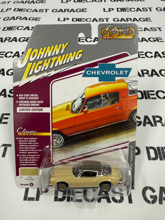 JOHNNY LIGHTNING 1975 Chevy Camaro LT Creme Beige 1:64 Diecast Classic Gold