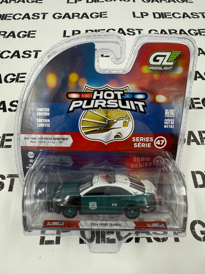 GREENLIGHT 2014 Ford Taurus NYPD Vintage Police 1:64 Diecast Hot Pursuit