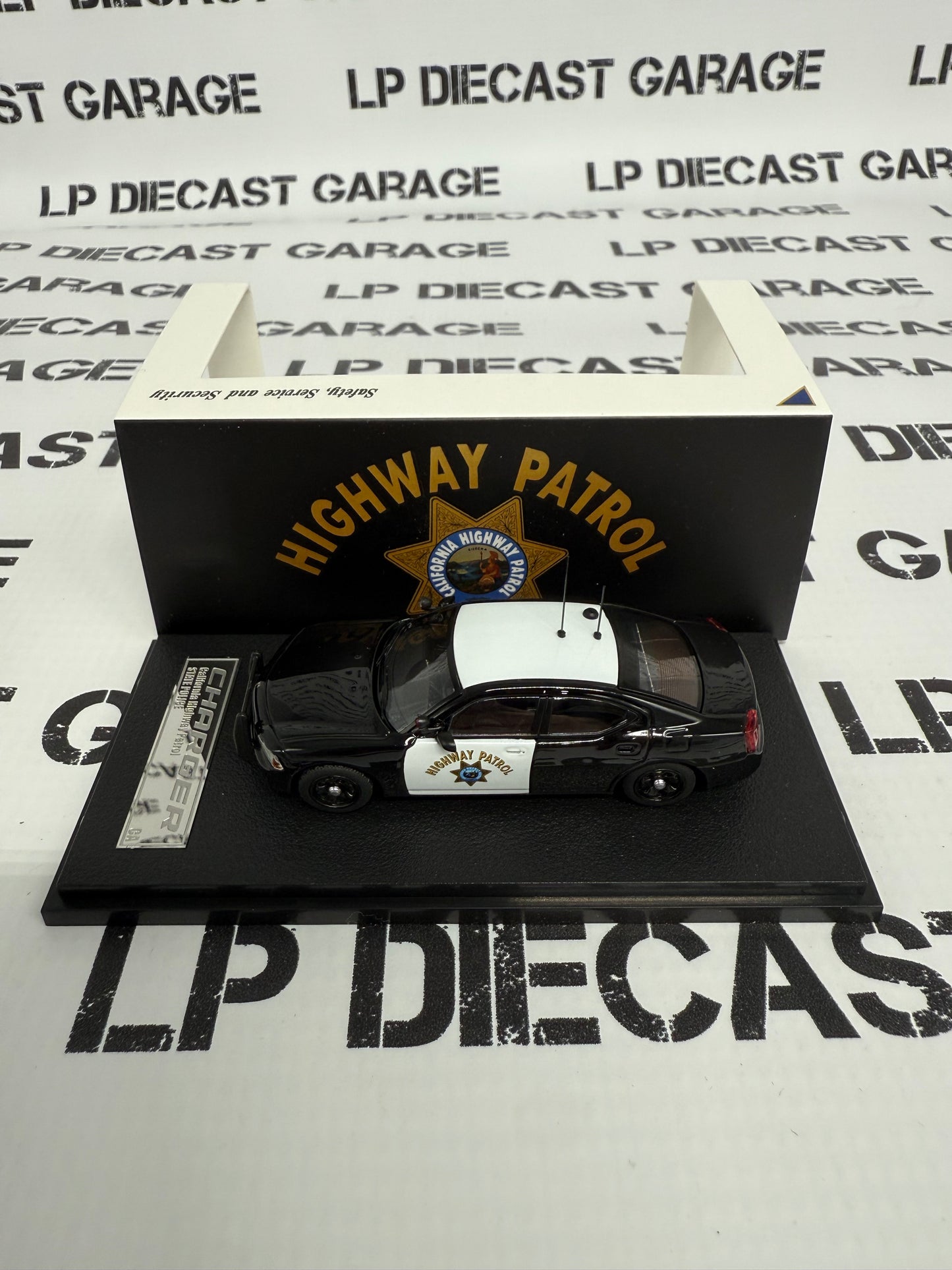 ROLLIN Dodge Charger California Highway Patrol 1:64 Diecast Black White