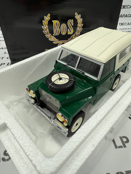 BEST OF SHOW 1973 Land Rover Lightweight Series III Dark Green 1:18 Scale Resin