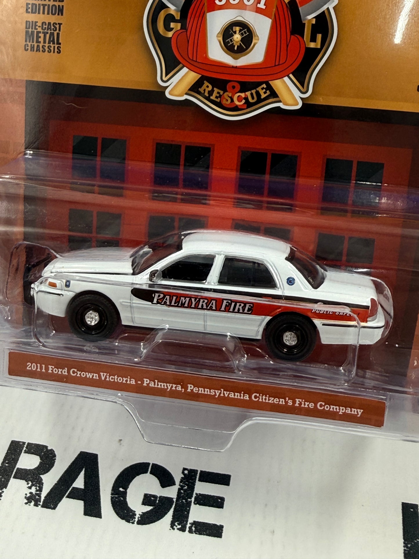 GREENLIGHT 2011 Ford Crown Victoria Palmyra PA 1:64 Diecast Fire Rescue