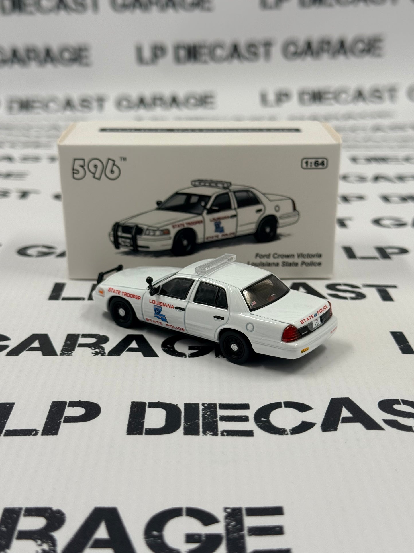 596 Model Ford Crown Victoria Louisiana State Police 1:64 Diecast