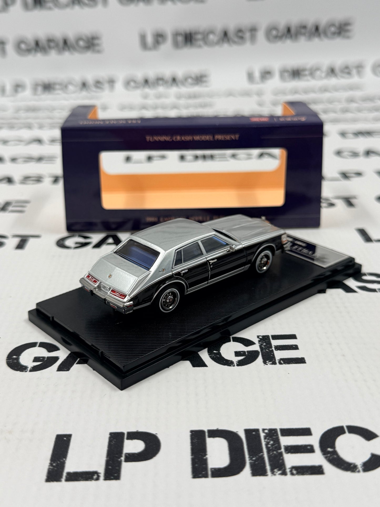 SUN STAR 1980 Cadillac Seville Sable Black - Sheffield Gray 1:64 Diecast Model