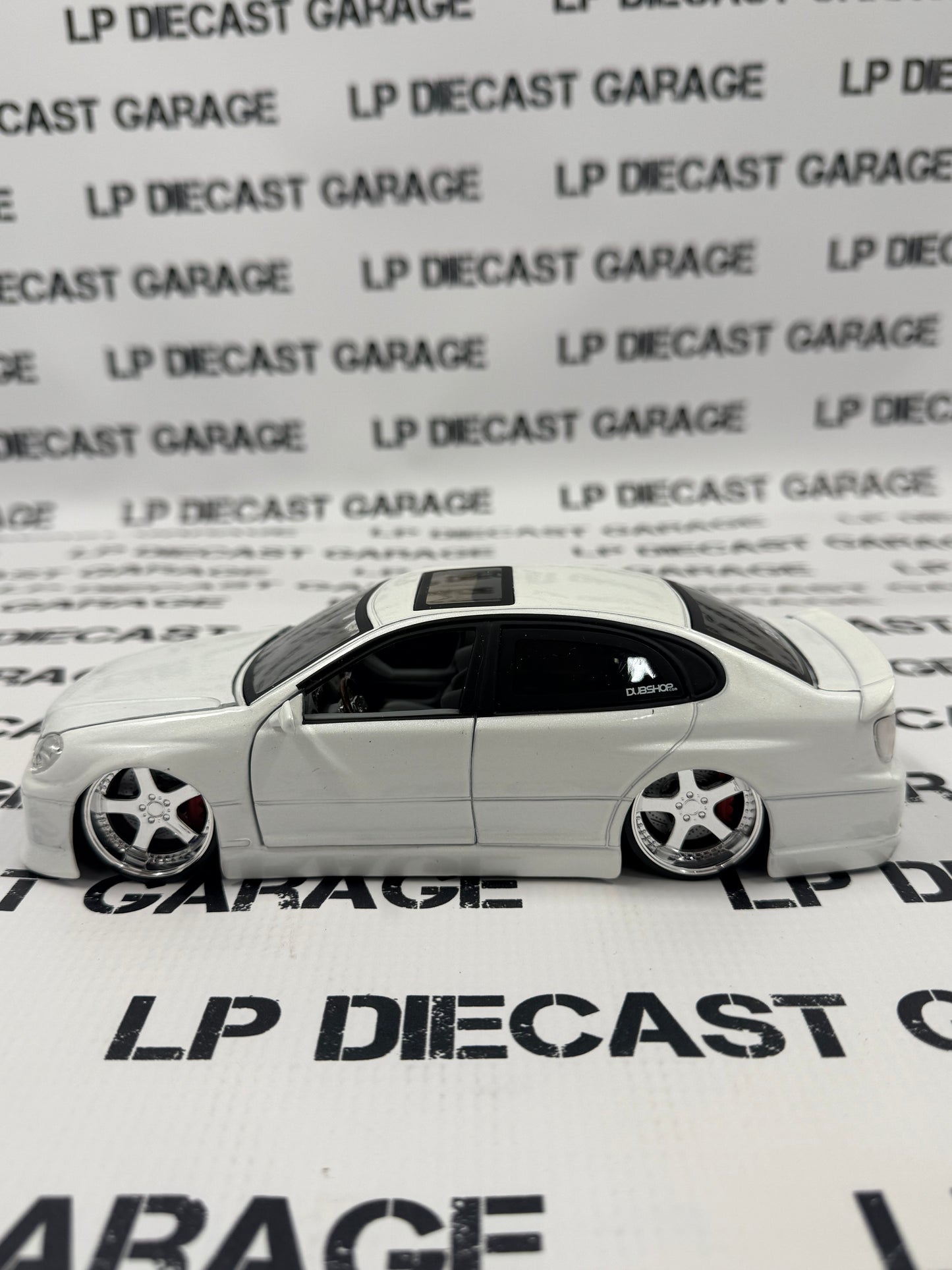 JADA Lexus GS430 Dub City White w/ Maya Rims 1:24 Diecast No Box