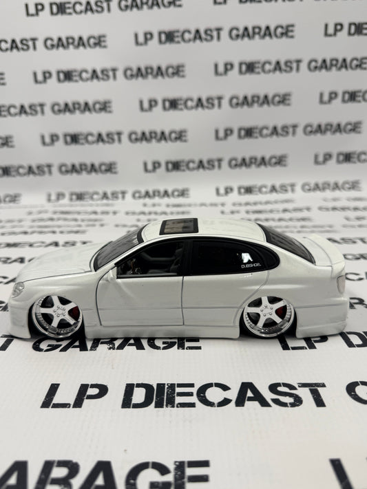 JADA Lexus GS430 Dub City White w/ Maya Rims 1:24 Diecast No Box