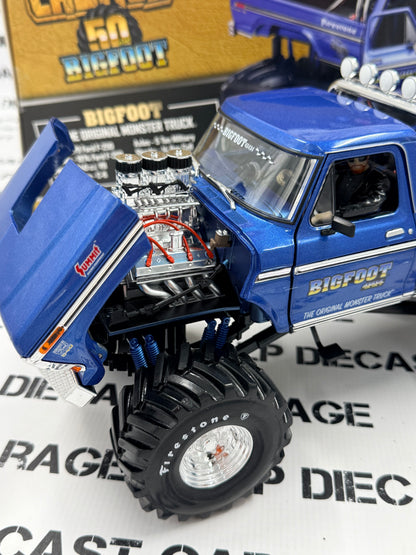 GREENLIGHT 1974 Ford F-250 Bigfoot Monster Truck 1:18 Diecast w/ Figures