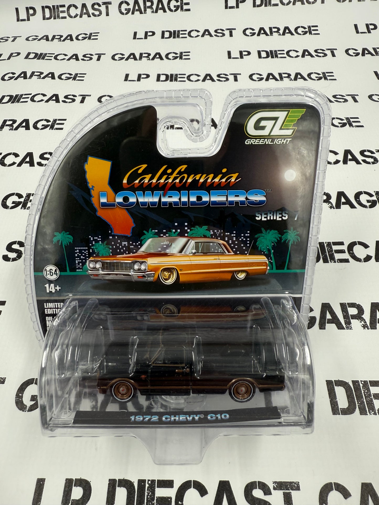GREENLIGHT 1972 Chevy C10 Black Gold 1:64 Diecast California Lowriders