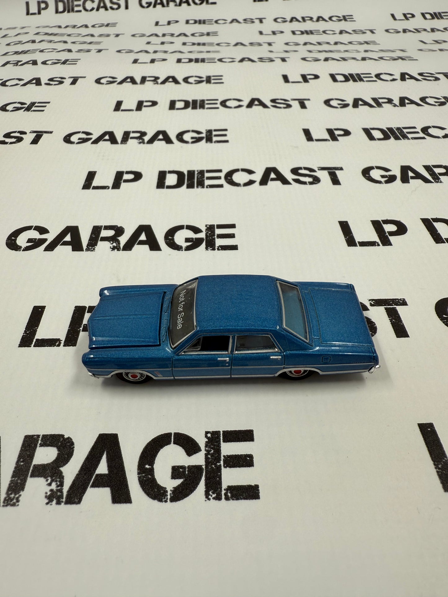 SAMPLE CAR GREENLIGHT 1967 Ford Galaxie 500 Blue 1:64 Diecast