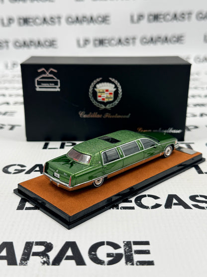 MODEL CAR 1993 Cadillac Fleetwood Limousine Limo Green 1:64 Diecast