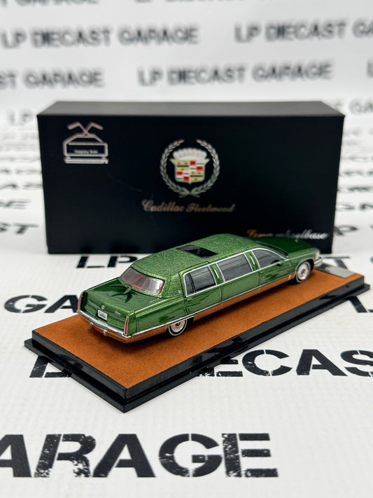 MODEL CAR 1993 Cadillac Fleetwood Limousine Limo Green 1:64 Diecast