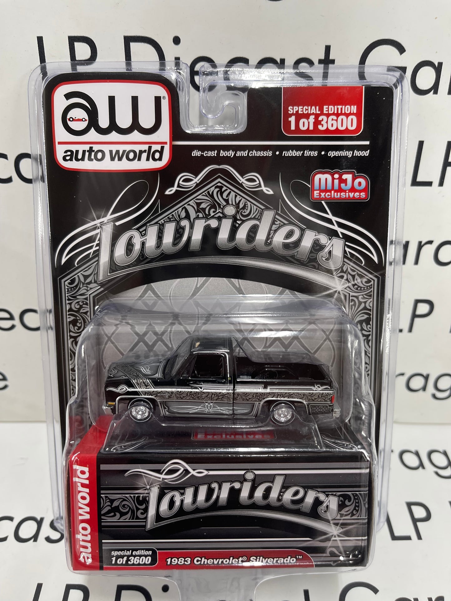 AUTO WORLD 1983 Chevrolet Silverado Black Lowriders MiJo 1:64 Diecast