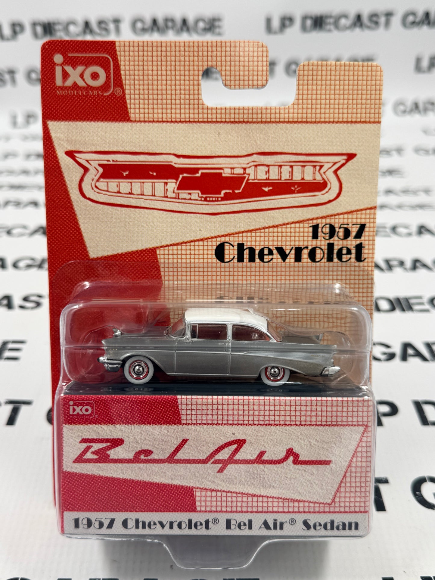 RAW CHASE IXO Models 1957 Chevrolet Bel Air Red with White Top 1:64 Diecast