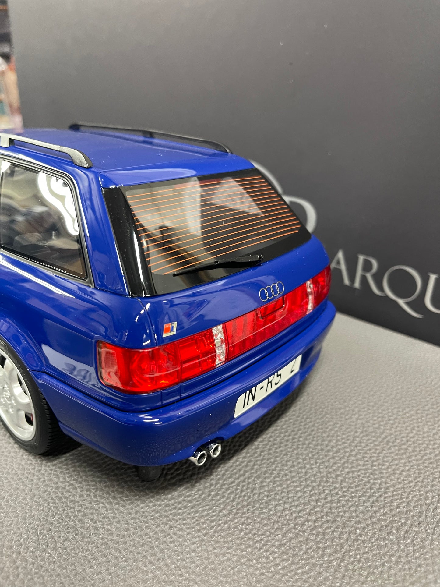 TOP MARQUES 1994 Audi RS2 Avant Blue w/Removable Hood 1:12 Scale Resin Model