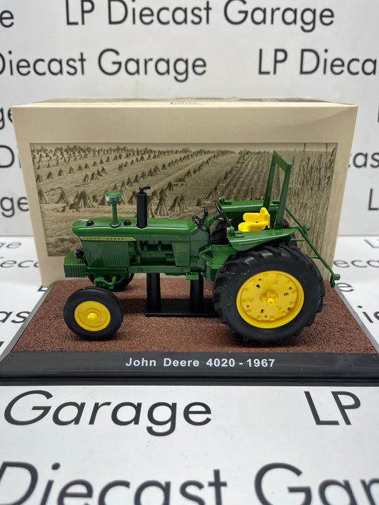 EDICOLA Atlas Collectibles 1967 John Deere 4020 Diesel Tractor with Base 1:32 Scale Diecast