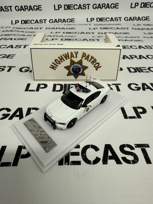 ROLLIN Dodge Charger California Highway Patrol 1:64 Diecast Polar Bear II