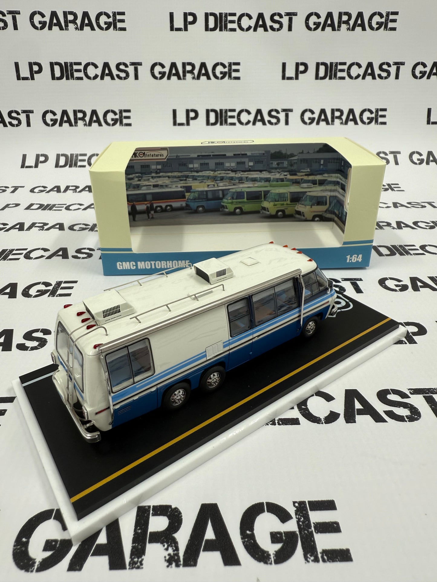 MK Miniatures GMC Motorhome White/ Blue 1:64 Resin Model APAxpo Exclusive