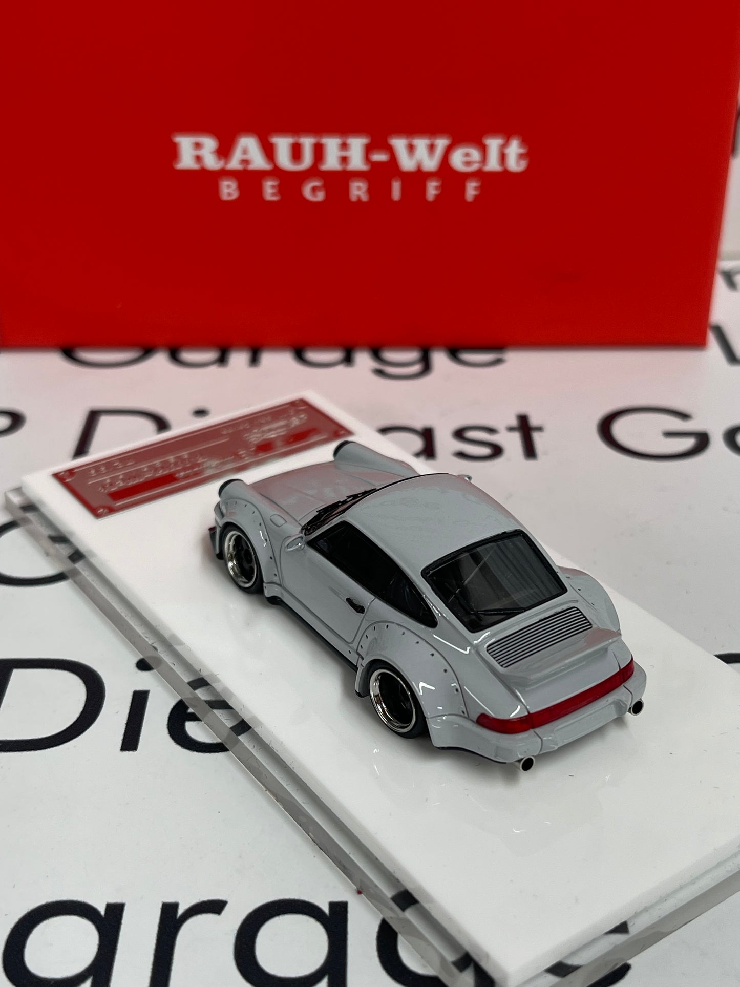 XXE-Models Porsche 964 RWB BeGriff Cement Gray Rauh-Welt 1:64 Resin Model