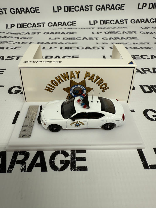 ROLLIN Dodge Charger California Highway Patrol 1:64 Diecast Polar Bear II