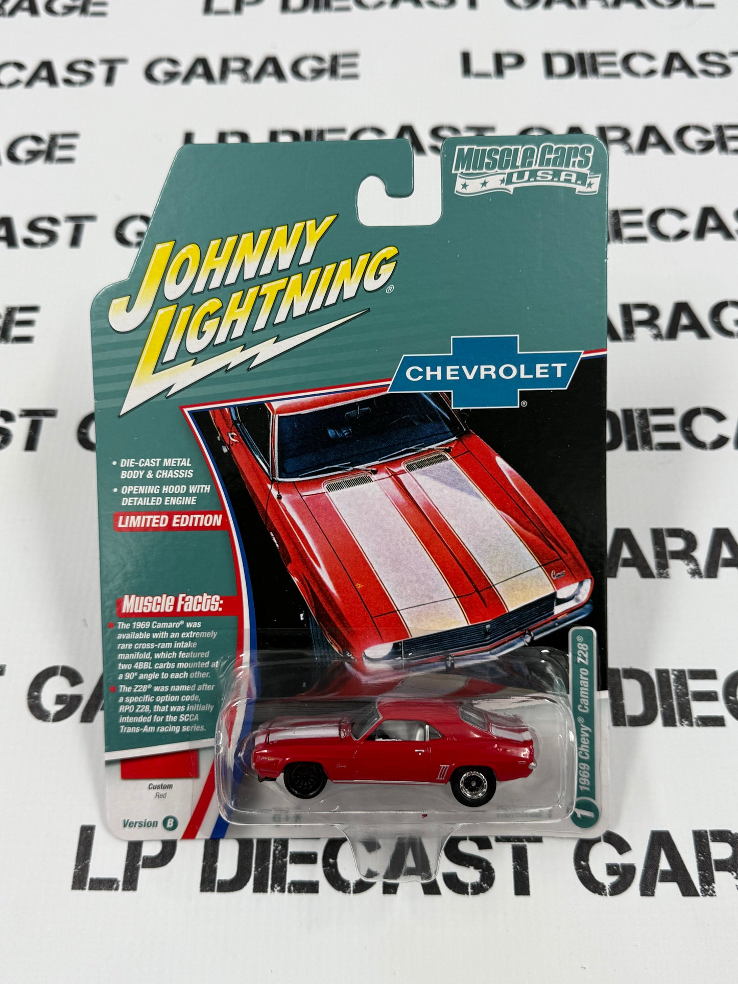 JOHNNY LIGHTNING 1969 Chevrolet Camaro Z28 Red 1:64 Diecast Muscle Cars USA