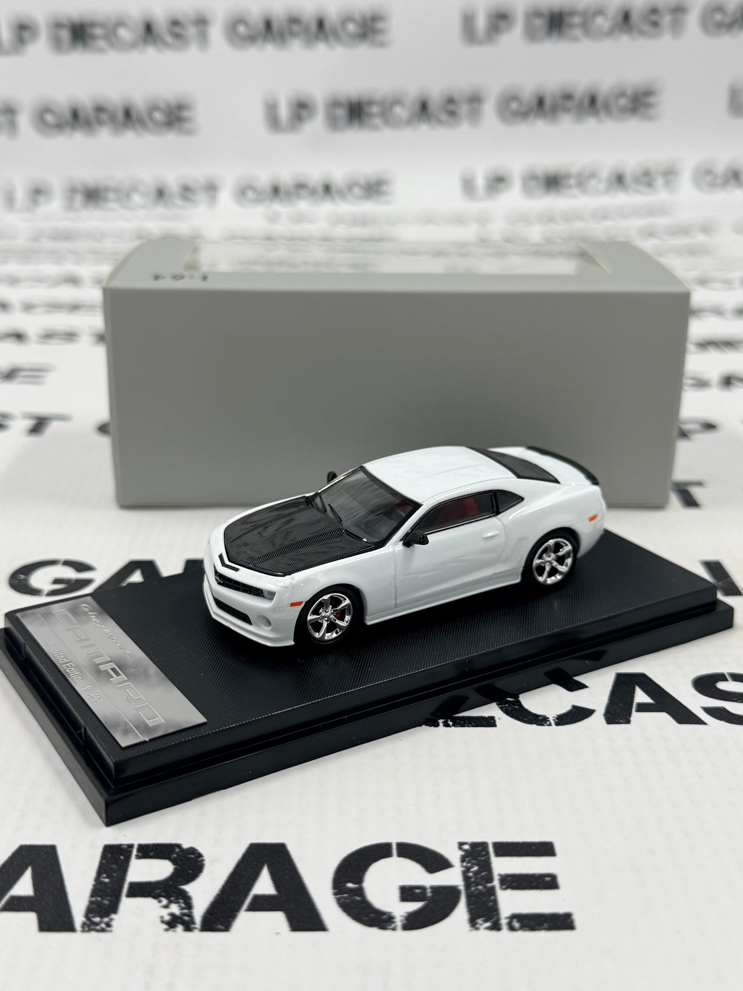 GLORY MODEL 2013 Chevrolet Camaro White 1:64 Diecast Ghost Player