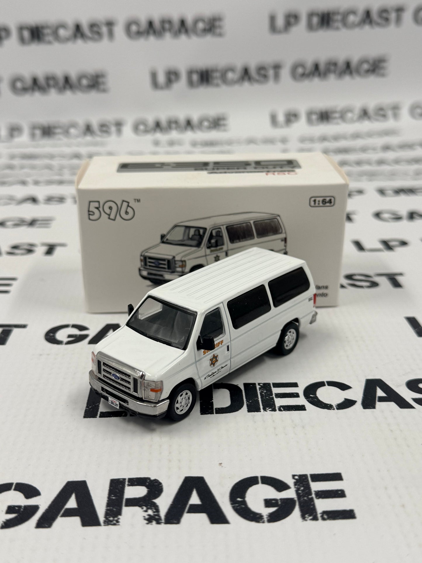 596 Model Ford E350 Van Los Angeles CA Sheriff Police 1:64 Diecast