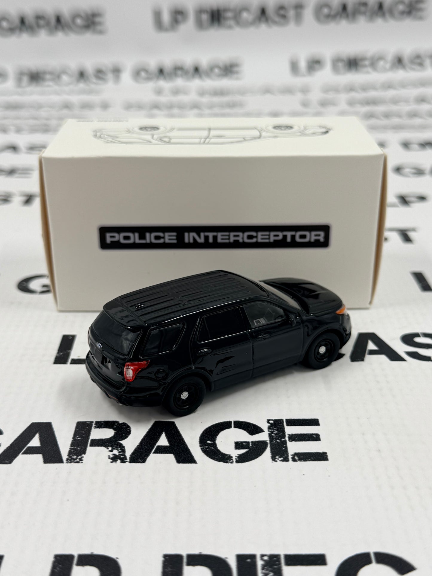 MODEL CAR 2013 Ford Explorer Police Interceptor Black Unmarked 1:64 Diecast