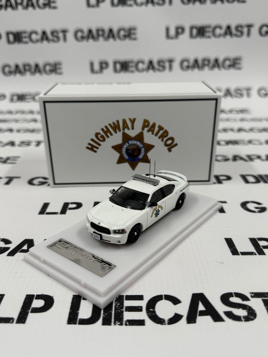 ROLLIN Dodge Charger California Highway Patrol 1:64 Diecast Polar Bear